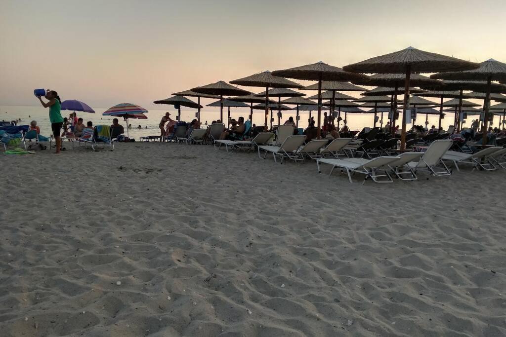 Αξέχαστη Διαμονή - Unforgettable Accommodation Nea Kallikrateia Exterior foto